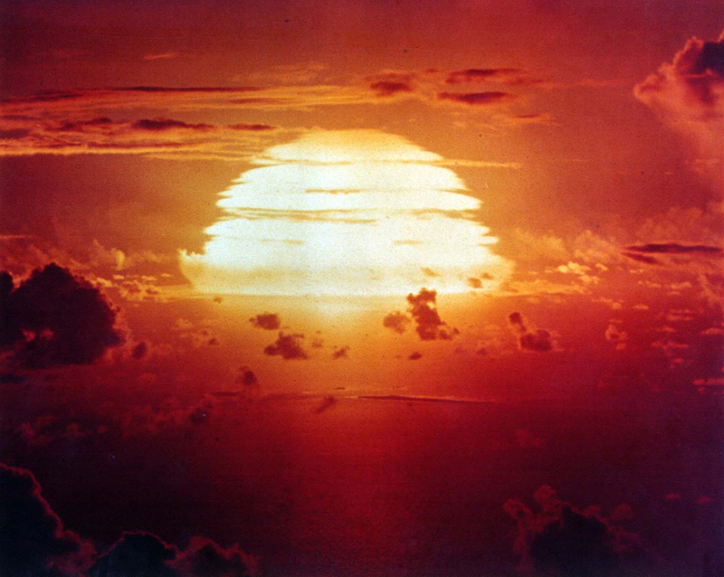 Illustration for article titled One of the most amazing nuclear explosions ever recorded on film